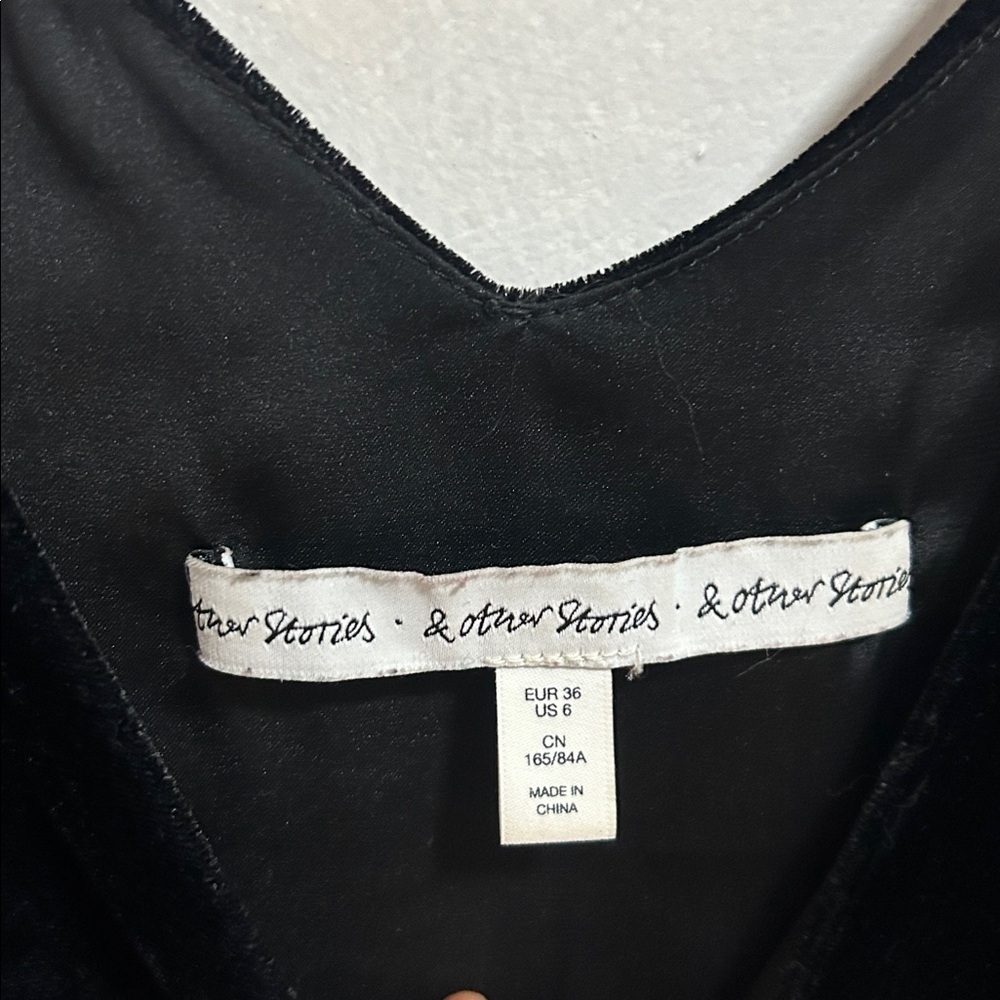 & OTHER STORIES spaghetti Strap Velvet mini Dress size small black - Picture 4 of 6